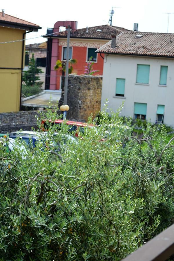 Torri Centro Apartment Torri Del Benaco Luaran gambar