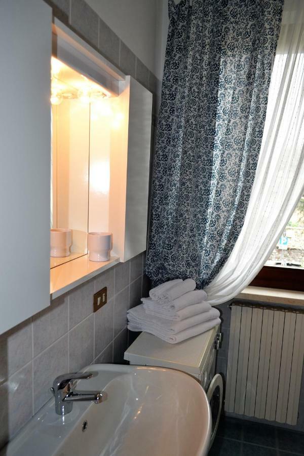 Torri Centro Apartment Torri Del Benaco Luaran gambar