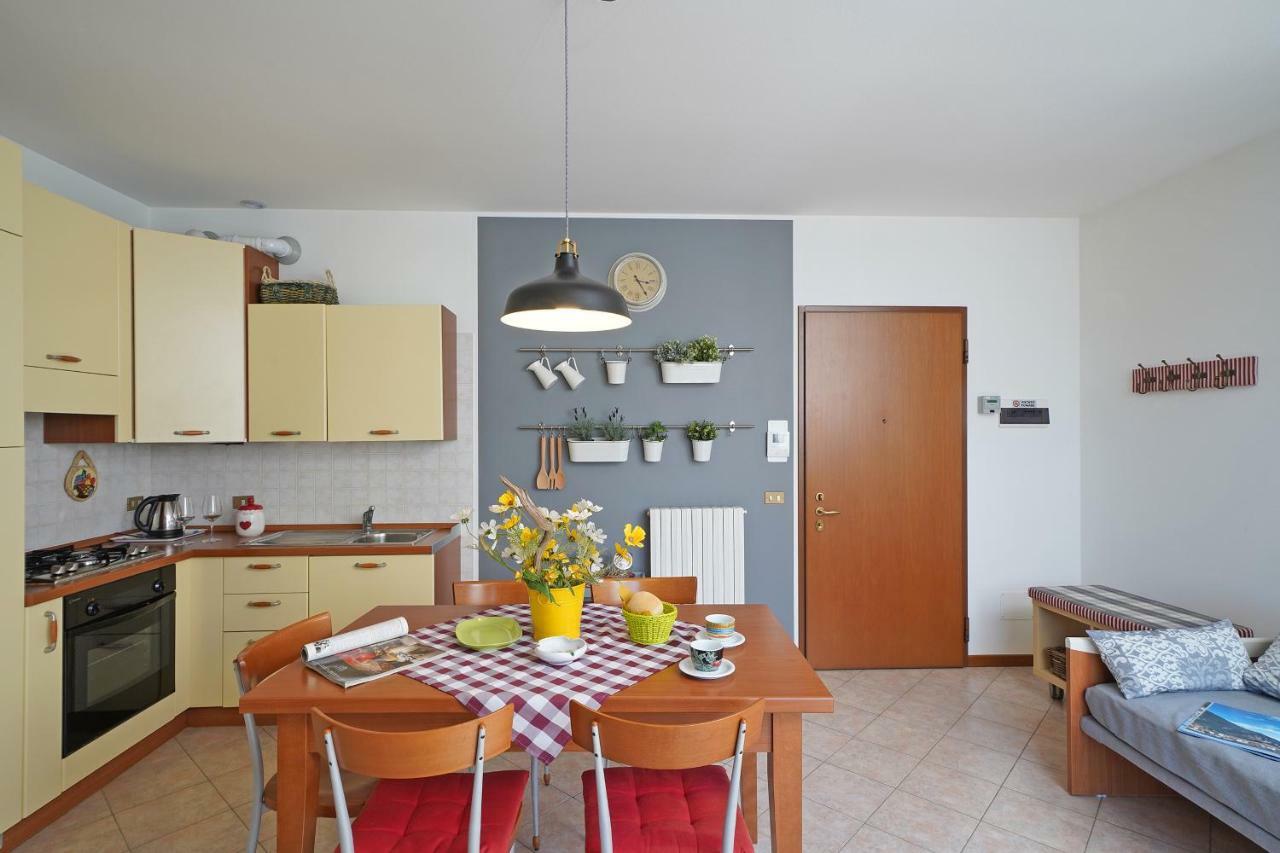 Torri Centro Apartment Torri Del Benaco Luaran gambar