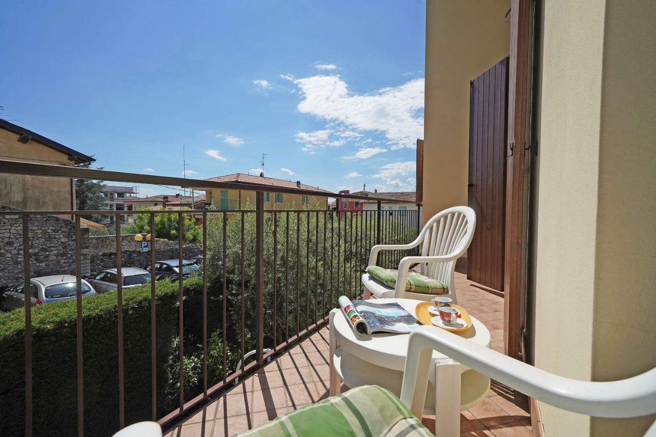 Torri Centro Apartment Torri Del Benaco Luaran gambar