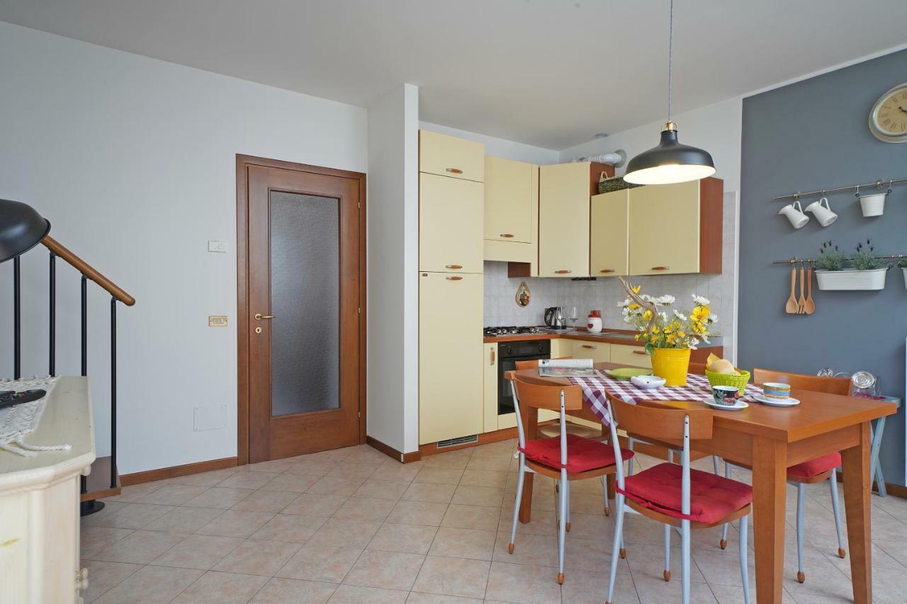 Torri Centro Apartment Torri Del Benaco Luaran gambar